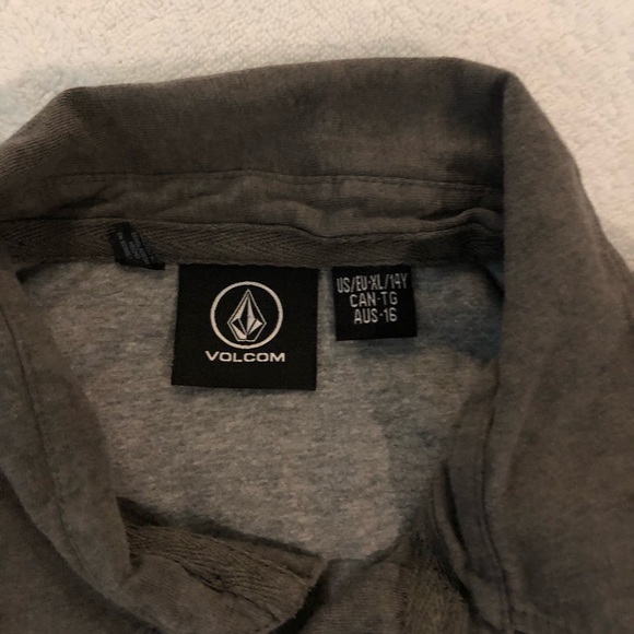Gray volcom shirt - Picture 2 of 2
